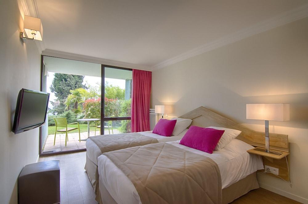 Aec Village Vacances - Les Cedres Grasse Exterior photo